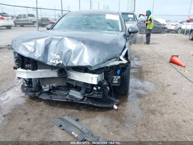 5XXG14J2XRG244818 KIA K5 LXS