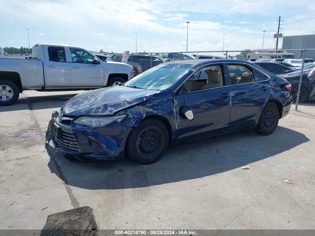 Toyota CAMRY LE 2015 4T4BF1FK7FR478862 Image 2