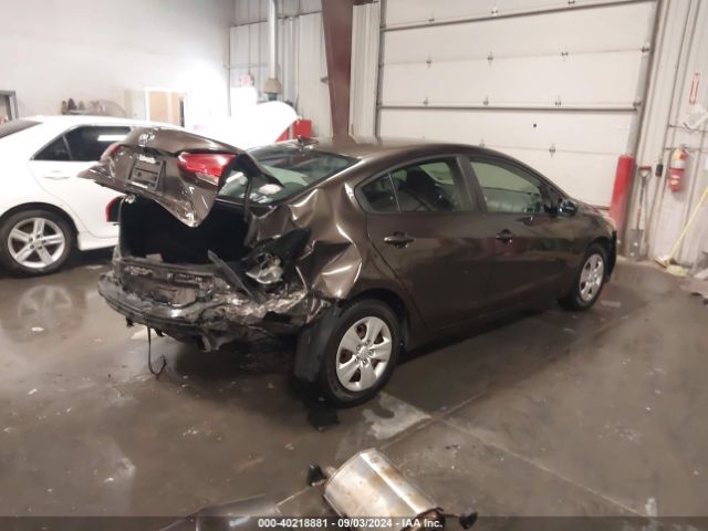3KPFL4A70JE197216 KIA FORTE LX