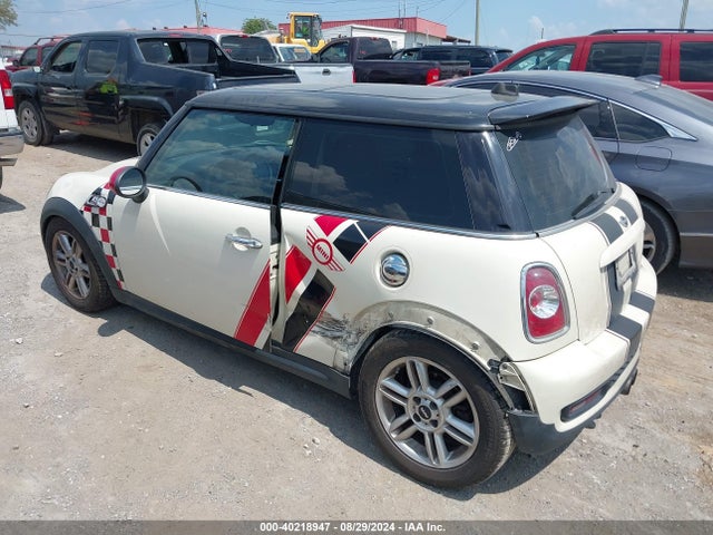 2012 MINI COOPER S WMWSV3C5XCTY28009 Photo 2