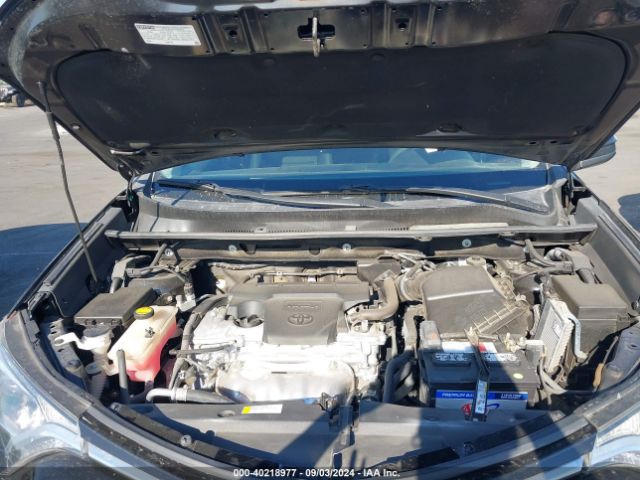 2T3ZFREV3HW322864 Toyota RAV4 LE