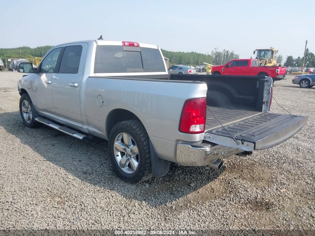 1C6RR7TTXHS637027 RAM 1500 Big Horn  4x4 6'4 Box
