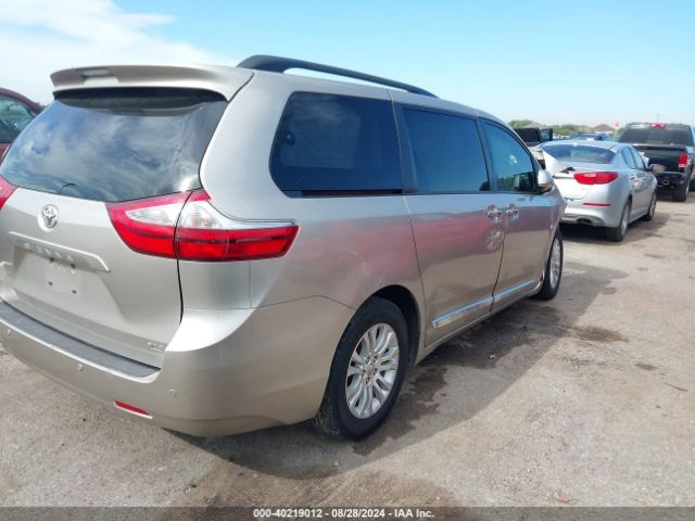 5TDYZ3DC9HS885175 Toyota Sienna Xle 8 Passenger