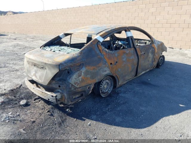 3N1CN7AP1HL801735 Nissan Versa 1.6 S