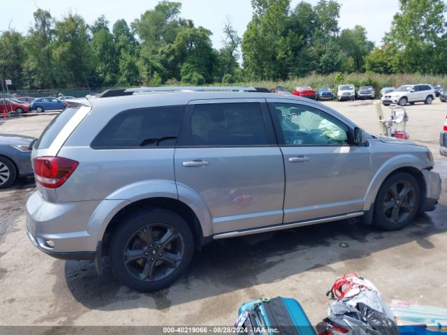 3C4PDCGB2KT859933 Dodge Journey Crossroad