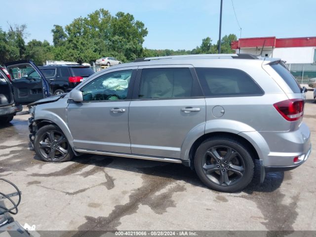 3C4PDCGB2KT859933 Dodge Journey Crossroad