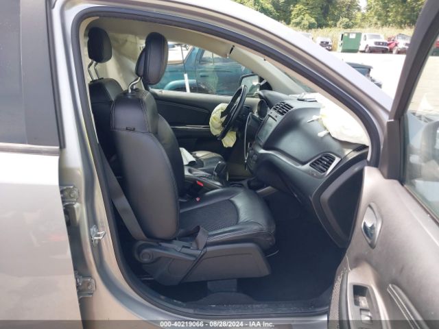 3C4PDCGB2KT859933 Dodge Journey Crossroad
