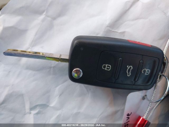 3VWF17AT0GM629433 Volkswagen Beetle 1.8t S