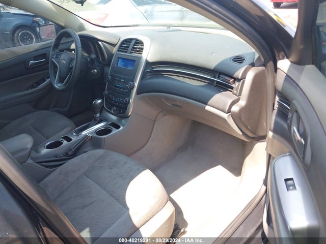 Chevrolet MALIBU LS 2015 1G11B5SL6FF342909 Image 5