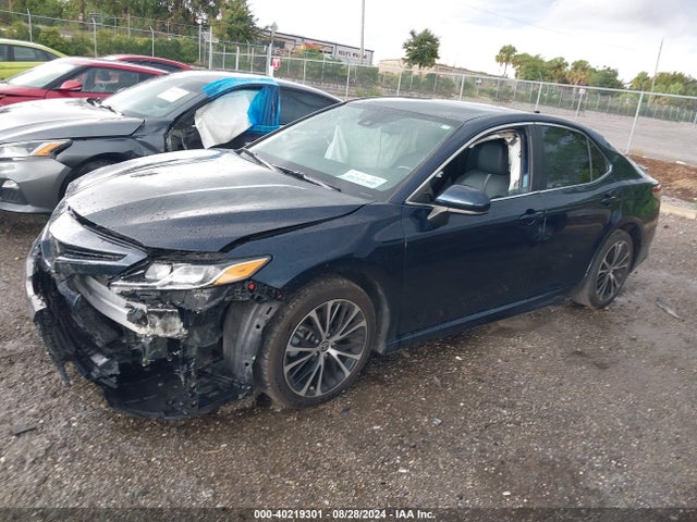 Toyota CAMRY SE 2020 4T1G11AK0LU974572 Image 2
