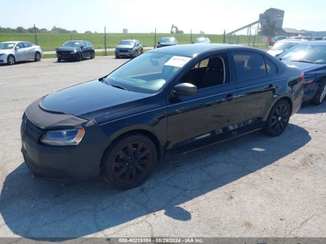 3VW2K7AJXEM432731 Volkswagen Jetta 2.0l S