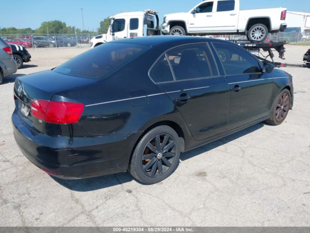 3VW2K7AJXEM432731 Volkswagen Jetta 2.0l S