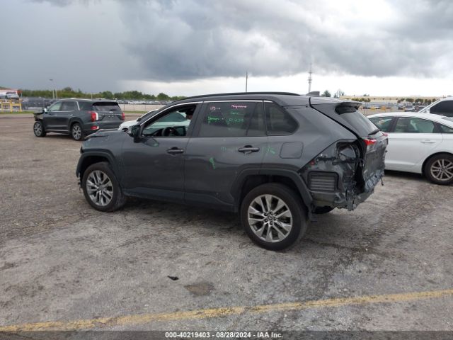 2T3A1RFV0NW327543 Toyota Rav4 Xle Premium