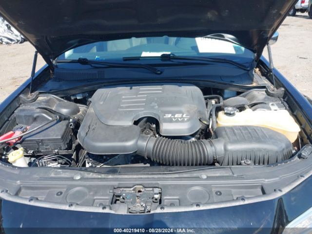 2C3CCAKG8JH177207 Chrysler 300 Limited Awd
