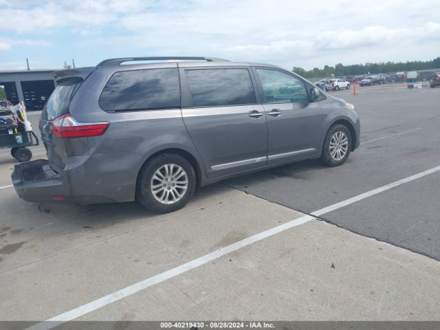 5TDYK3DCXFS619391 Toyota Sienna Xle Premium 8 Passenger