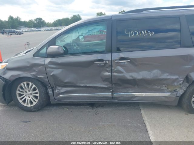 5TDYK3DCXFS619391 Toyota Sienna Xle Premium 8 Passenger