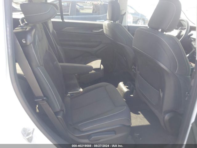 1C4RJJAG5P8901916 Jeep Grand Cherokee L Laredo 4x2