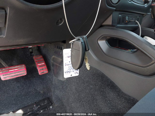 1N6ED1EK1NN629980 Nissan Frontier S 4x4