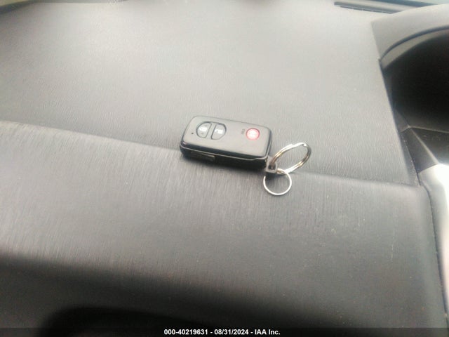 Toyota Prius V Two 2015 JTDZN3EU4FJ020695 Image 11