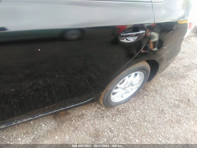 Toyota Prius V Two 2015 JTDZN3EU4FJ020695 Image 21