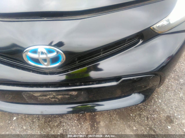 Toyota Prius V Two 2015 JTDZN3EU4FJ020695 Image 6
