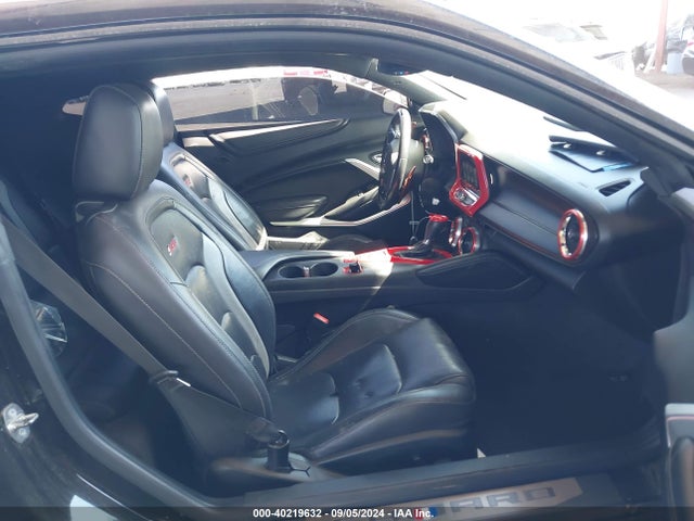 Chevrolet CAMARO 2SS 2018 1G1FH1R70J0186562 Image 5