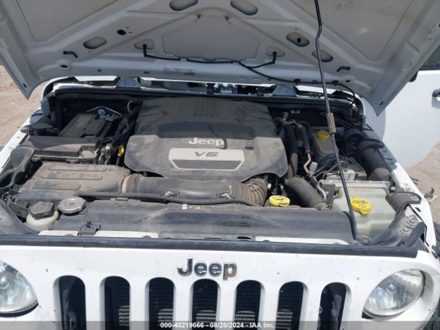 1C4BJWDG9HL574381 Jeep Wrangler Unlimited Sport 4x4