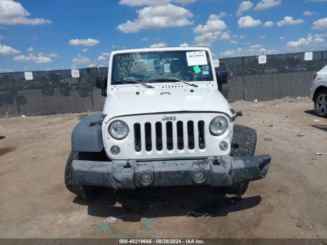 1C4BJWDG9HL574381 Jeep Wrangler Unlimited Sport 4x4