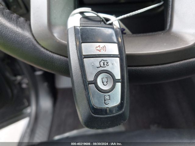 1FMJU1HT0LEA97832 Ford Expedition Xlt