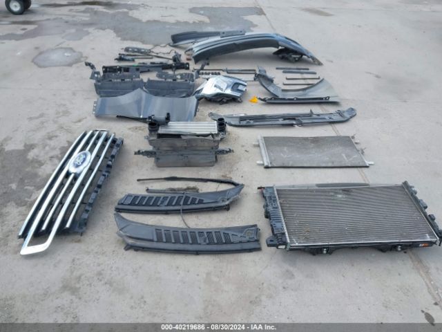1FMJU1HT0LEA97832 Ford Expedition Xlt
