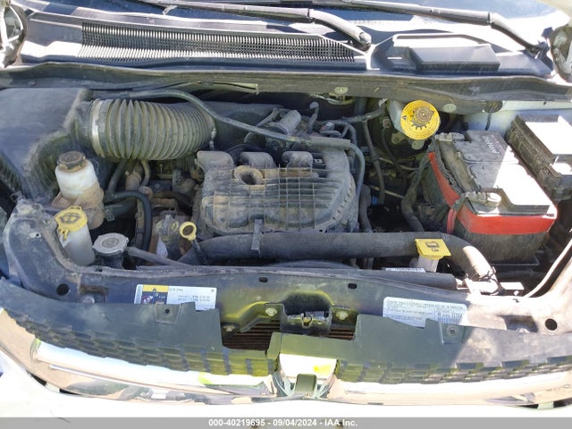 2C4RDGBGXFR640245 Dodge Grand Caravan Se/sxt