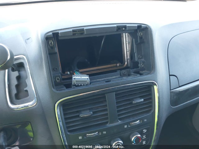 2C4RDGBGXFR640245 Dodge Grand Caravan Se/sxt