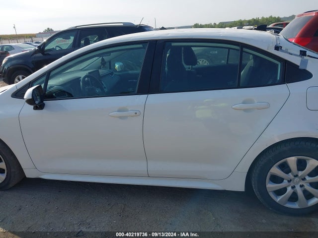 Toyota COROLLA LE 2021 5YFEPMAEXMP167917 Image 14