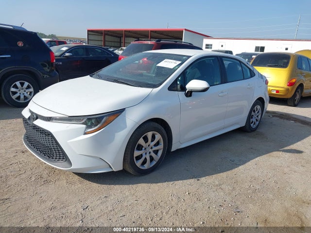 Toyota COROLLA LE 2021 5YFEPMAEXMP167917 Image 2