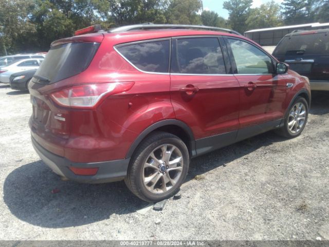 1FMCU0G99EUE33284 Ford ESCAPE SE