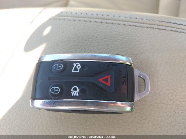 2009 JAGUAR XF SAJWA05B69HR43107 Photo 10