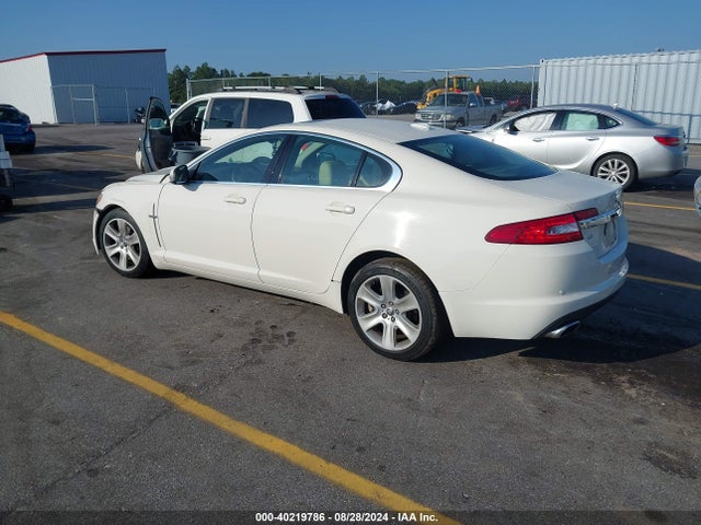 2009 JAGUAR XF SAJWA05B69HR43107 Photo 2
