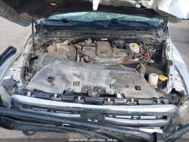 3C6UR5FL0HG781994 RAM 2500