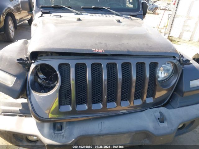 1C4HJXDN6JW200720 Jeep Wrangler Unlimited Sport 4x4