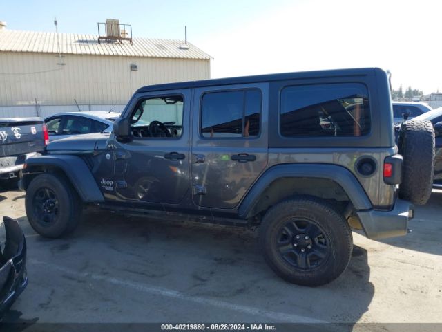 1C4HJXDN6JW200720 Jeep Wrangler Unlimited Sport 4x4