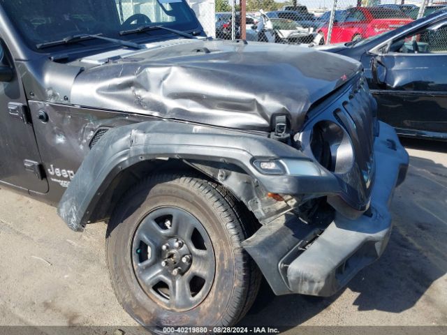 1C4HJXDN6JW200720 Jeep Wrangler Unlimited Sport 4x4