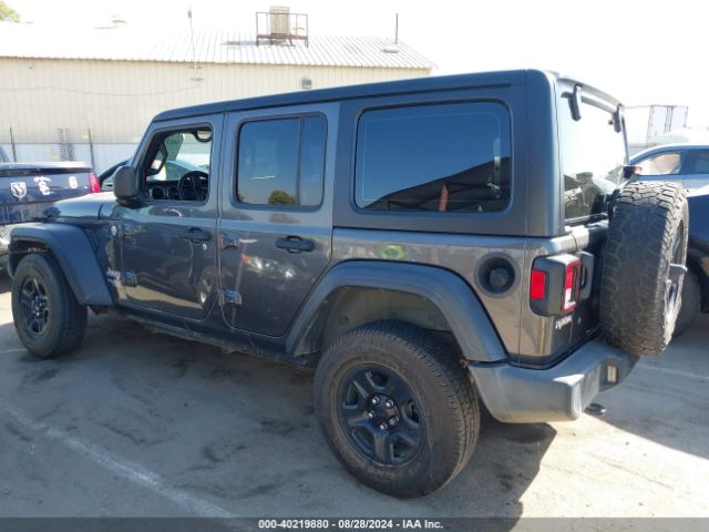 1C4HJXDN6JW200720 Jeep Wrangler Unlimited Sport 4x4