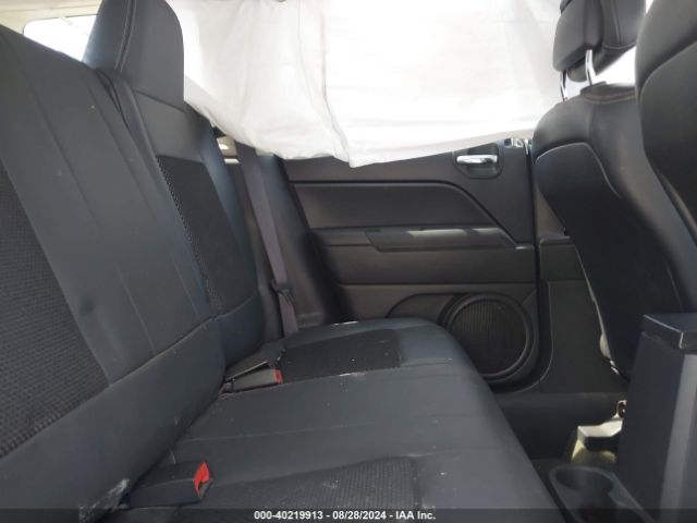 1C4NJRBB3GD786370 Jeep Patriot Sport Se