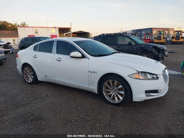 2013 JAGUAR XF SAJWA0ES9DPS95969 Photo 0