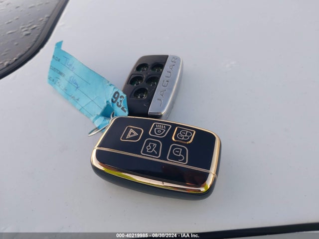 2013 JAGUAR XF SAJWA0ES9DPS95969 Photo 10