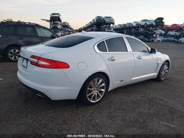 2013 JAGUAR XF SAJWA0ES9DPS95969 Photo 3