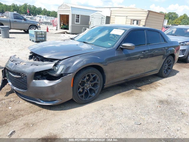 2C3CCABG9KH537862 Chrysler 300 300s