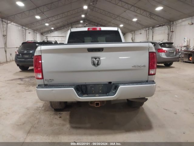 1C6RR7FG8JS230781 RAM 1500 Express Quad Cab 4x4 6'4 Box