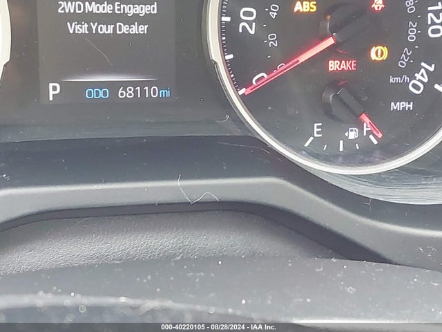 Toyota RAV4 LE 2019 JTMF1RFV8KJ023229 Image 16