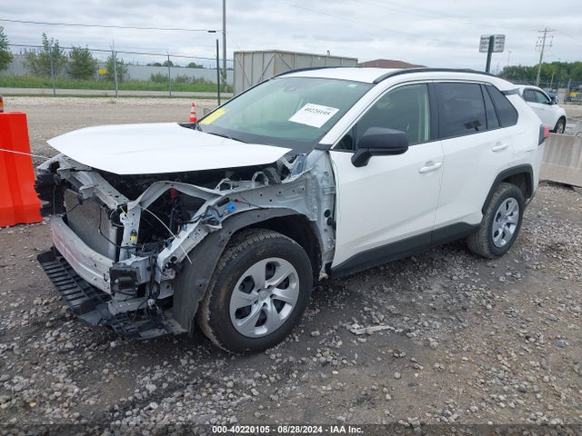 Toyota RAV4 LE 2019 JTMF1RFV8KJ023229 Image 2